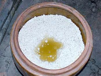 Rượu Gạo (Rice wine or Ruou De)