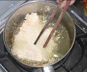 Cơm Cháy Chiên (Fried Dried Cooked Rice)